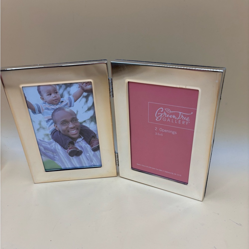 Vintage green tree galleries double picture frame - Picture 2 of 7